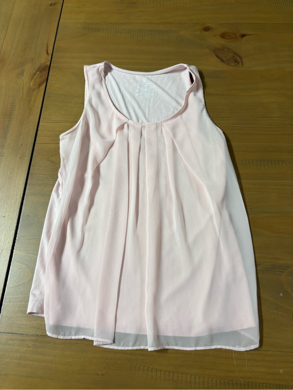 New York & Company Light Pink Pleated Scoop-Neck Camisole